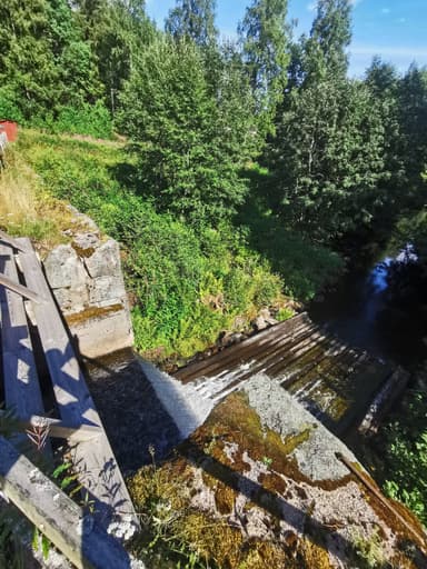 The dam at Korslång Smedja